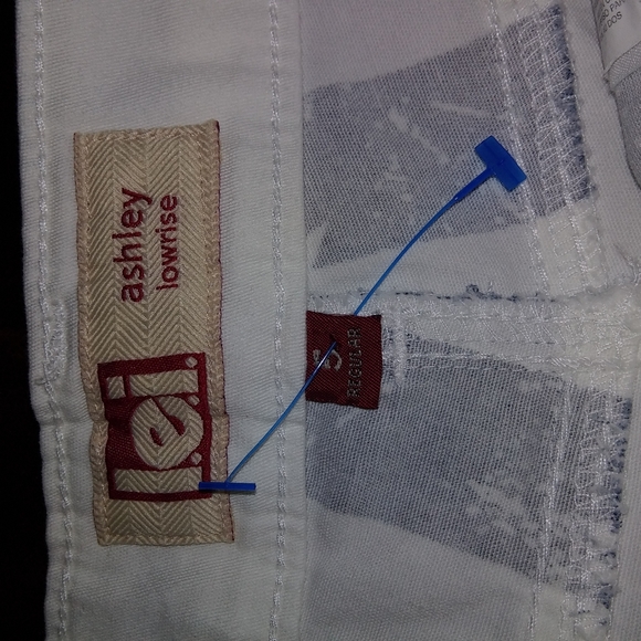 Beautiful Blue And White Stars And Stripes LEI Ash - Picture 6 of 7